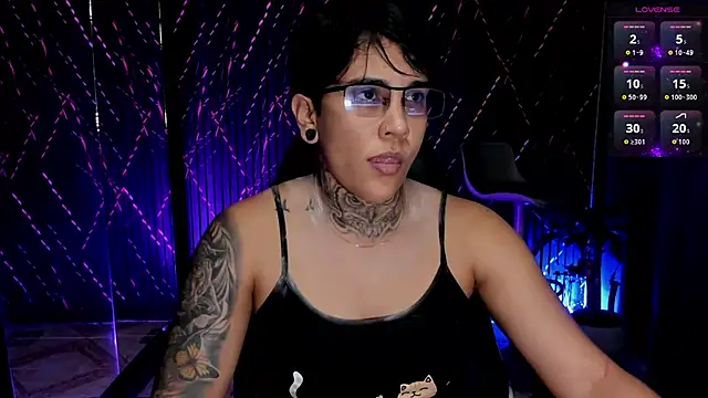 ZhoeStrong online show from February 2026 10:42:02 PM