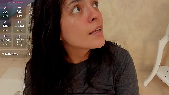 sofiaclauss online show from February 2025 12:15:02 PM