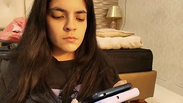 sofiaclauss online show from October 2025 10:20:01 PM