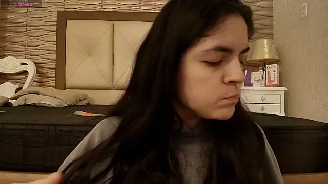 sofiaclauss online show from September 2025 07:47:01 PM