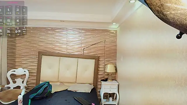 sofiaclauss online show from October 2025 08:23:02 PM