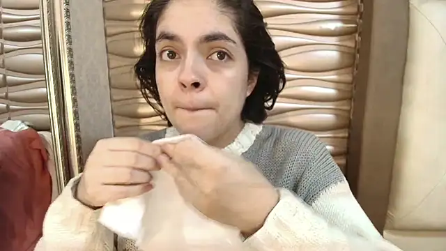 sofiaclauss online show from October 2025 09:49:02 PM