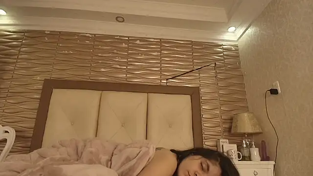 sofiaclauss online show from November 2025 02:38:02 AM