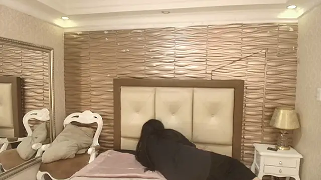 sofiaclauss online show from October 2025 09:26:02 PM