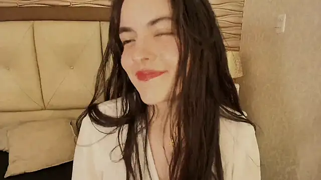 sofiaclauss online show from September 2025 09:47:01 PM