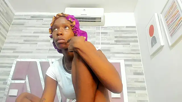 Snapshot of ebony_march chatting on October 2025 06:42:01 PM ebony march online show from October 2025 06:42:01 PM