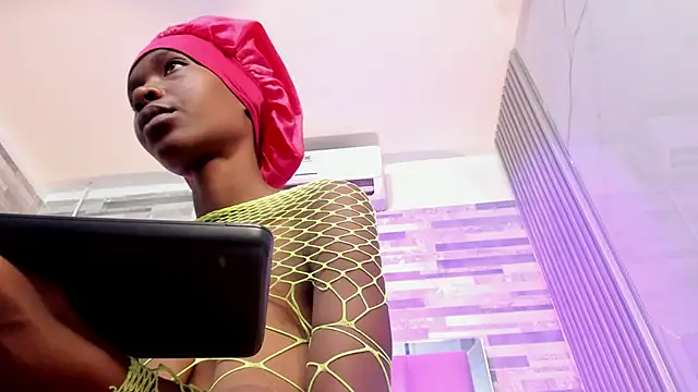 ebony march online show from November 2025 05:34:01 PM