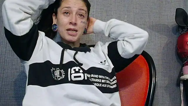 LusstCruella online show from March 2025 06:05:02 PM