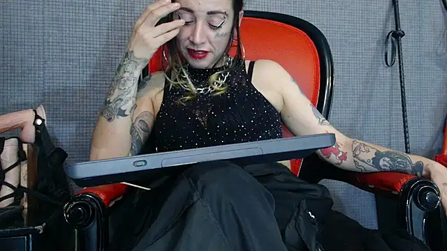 LusstCruella online show from March 2025 11:12:01 PM