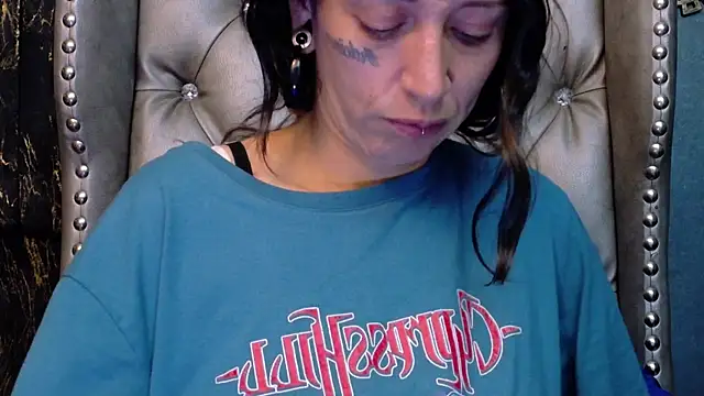 Snapshot of LusstCruella chatting on May 2026 12:34:01 PM LusstCruella online show from May 2026 12:34:01 PM
