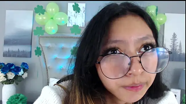 Yommi Winx online show from March 2025 03:45:02 AM