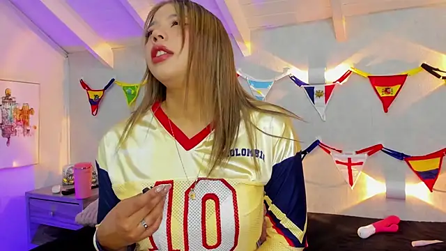 Martina Miiller online show from June 2026 01:06:02 PM