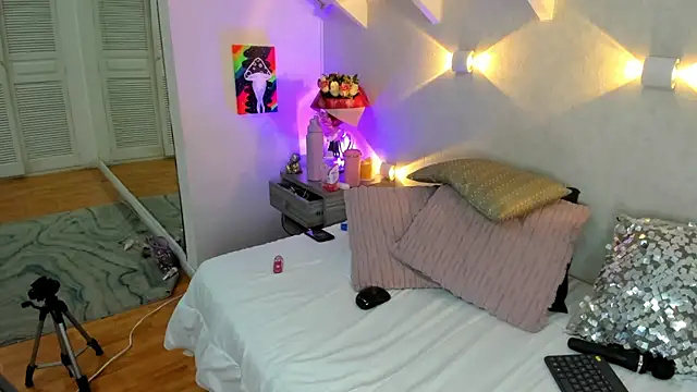 Martina Miiller online show from March 2026 03:52:02 PM