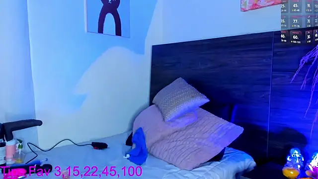 Martina Miiller online show from November 2025 01:21:02 PM