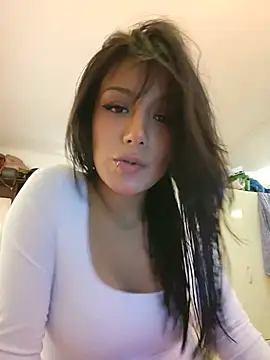 Snapshot of Lau1127 chatting on July 2026 11:35:02 PM Lau1127 online show from July 2026 11:35:02 PM