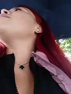 Snapshot of aurora_sky11 chatting on December 2025 09:01:02 PM aurora sky11 online show from December 2025 09:01:02 PM