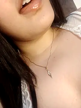 im here- online show from October 2025 12:32:02 AM