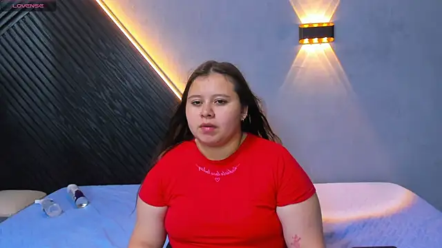 Laia and Aloby online show from June 2026 09:53:02 PM