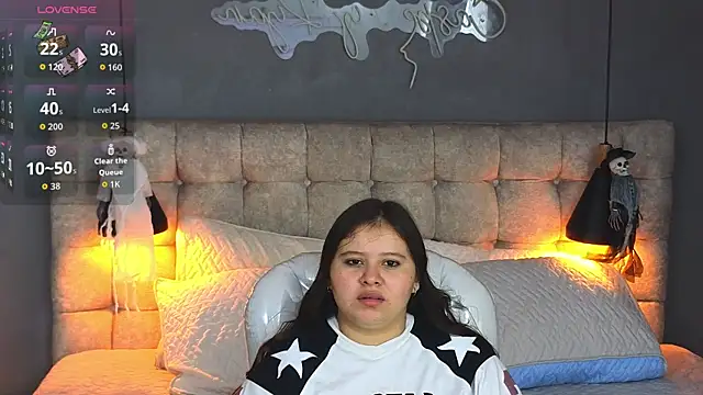 Laia and Aloby online show from October 2025 10:08:02 PM