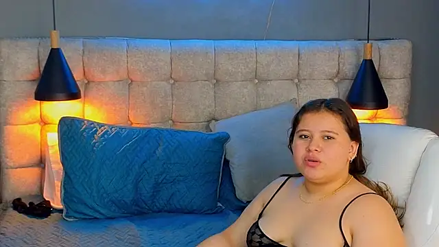 Laia and Aloby online show from March 2025 01:35:02 AM