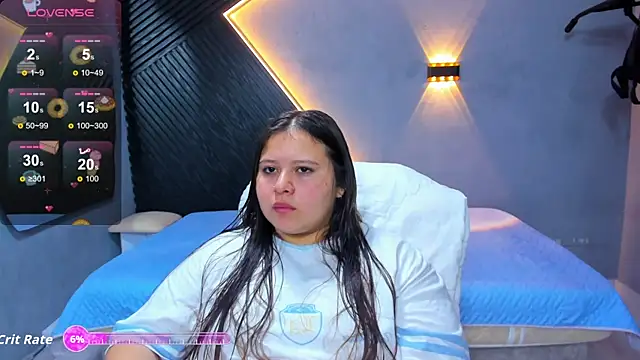 Laia and Aloby online show from June 2026 11:24:02 PM