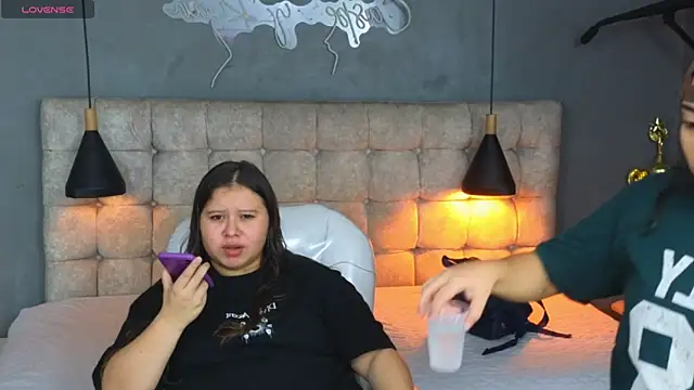 Laia and Aloby online show from January 2026 10:16:02 PM