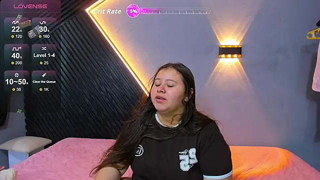 Laia and Aloby online show from June 2026 11:17:02 PM