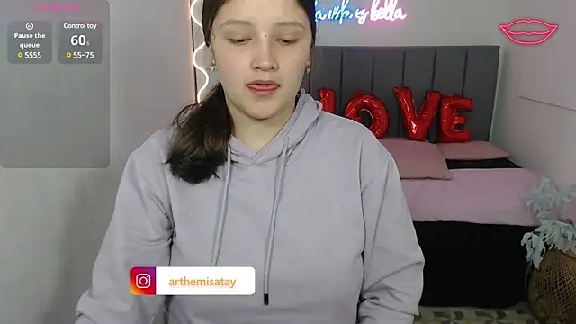 Krysstal tay online show from February 2025 11:33:01 AM