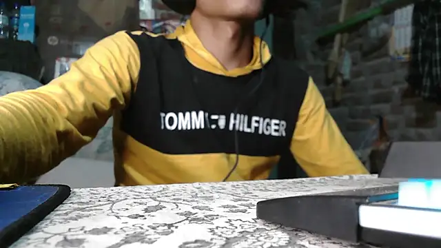 Dreamdaze2025 online show from April 2026 06:25:02 PM