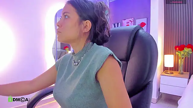 natasha  jackson online show from April 2026 12:07:02 PM