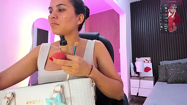 natasha  jackson online show from January 2026 12:34:01 PM