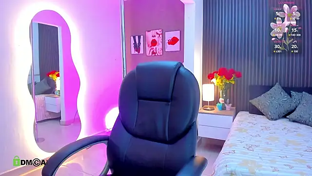 natasha  jackson online show from April 2026 12:43:01 PM