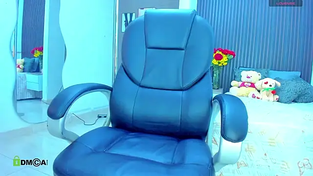 natasha  jackson online show from April 2026 11:55:02 AM