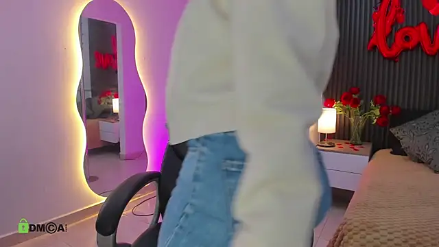 natasha  jackson online show from February 2026 01:40:01 PM