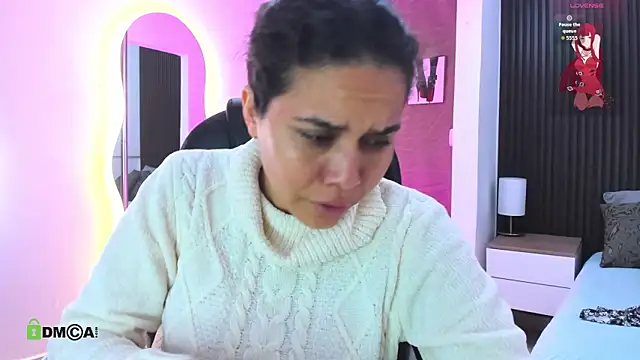 natasha  jackson online show from November 2025 12:39:01 PM