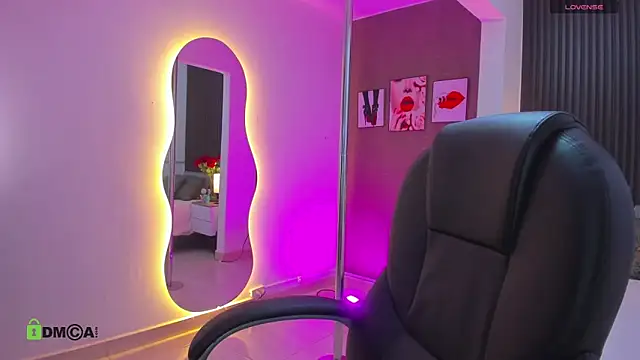 natasha  jackson online show from April 2026 12:12:01 PM