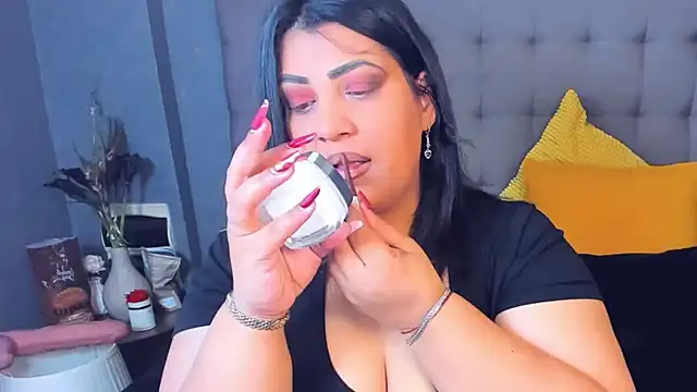 AmyCubes online show from May 2026 05:35:01 AM