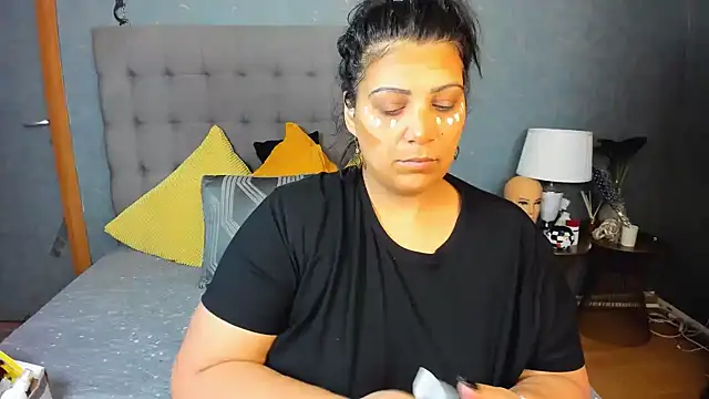 Snapshot of AmyCubes chatting on March 2026 07:03:01 AM AmyCubes online show from March 2026 07:03:01 AM