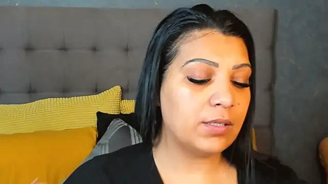 Snapshot of AmyCubes chatting on March 2026 04:15:02 AM AmyCubes online show from March 2026 04:15:02 AM