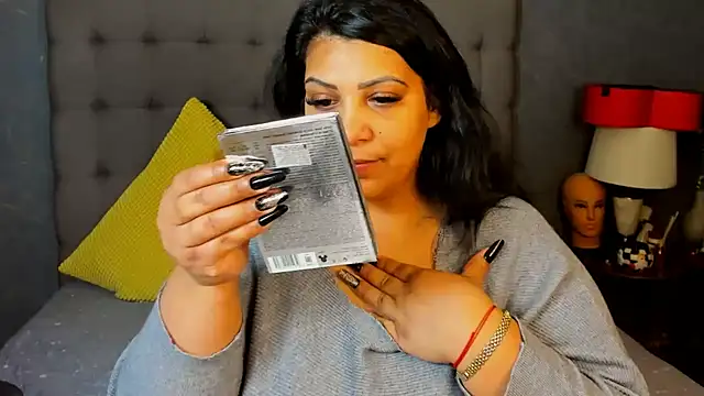 Snapshot of AmyCubes chatting on March 2026 03:27:01 AM AmyCubes online show from March 2026 03:27:01 AM