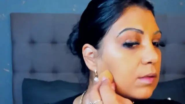 AmyCubes online show from November 2025 03:54:01 AM