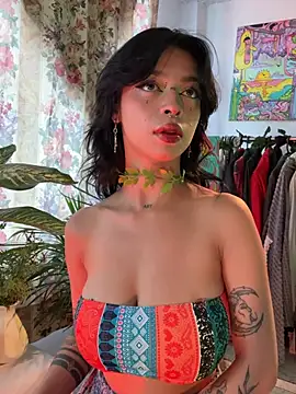 Kitty arts online show from April 2026 05:52:01 PM