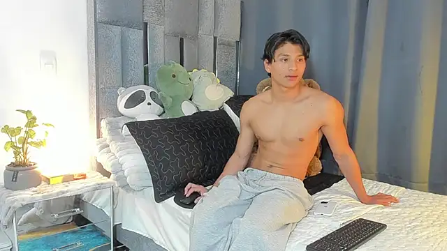 All3ssandr0 online show from February 2026 12:10:02 AM