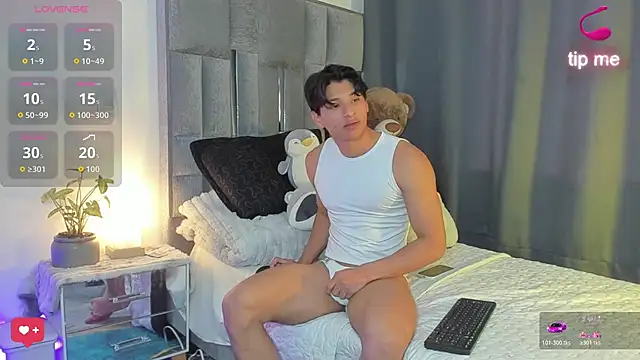 All3ssandr0 online show from February 2026 01:13:02 PM