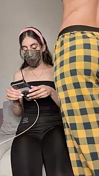 fatisexy online show from April 2026 11:45:01 PM