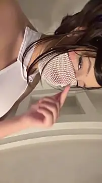 fatisexy online show from April 2026 10:32:02 PM