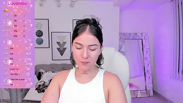 Snapshot of kendaall_jenner_ chatting on January 2025 04:10:02 AM kendaall jenner  online show from January 2025 04:10:02 AM