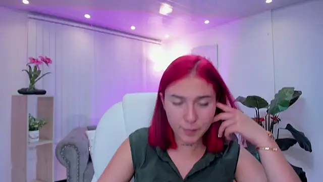 Snapshot of kendaall_jenner_ chatting on February 2025 05:16:01 AM kendaall jenner  online show from February 2025 05:16:01 AM