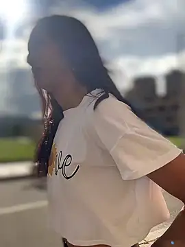 Nikol Rang   online show from October 2025 08:30:01 PM