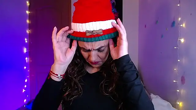 Snapshot of Lu_perez chatting on December 2025 01:32:02 AM Lu perez online show from December 2025 01:32:02 AM